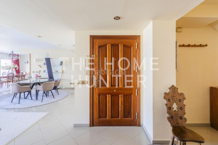 Ático  de 214 m2 con vistas y terraza en venta en escala, l en Escala (L´)