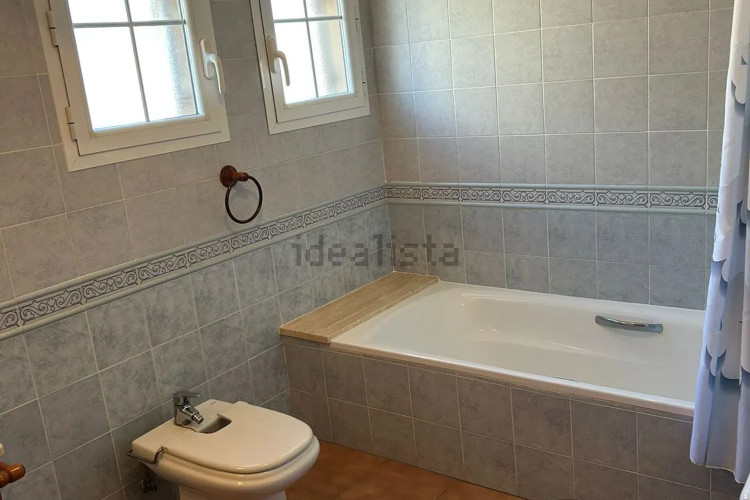 Casa independiente en calle Muga s/n