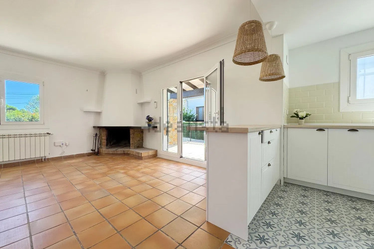 Chalet pareado en calle Era