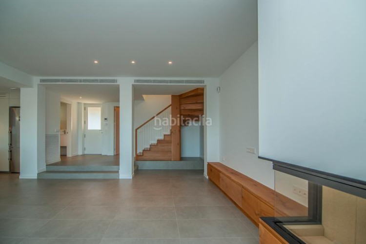 Casa en carrer ramon marquet 5 de lujo frente al mar en Escala (L´)