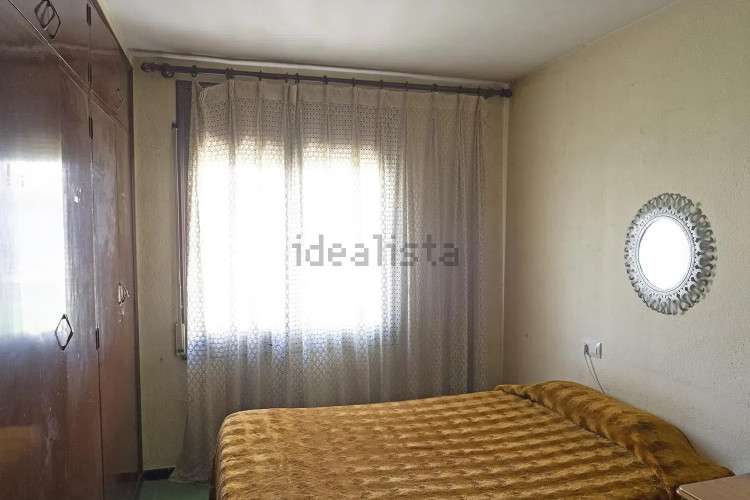 Chalet adosado en avenida de Girona