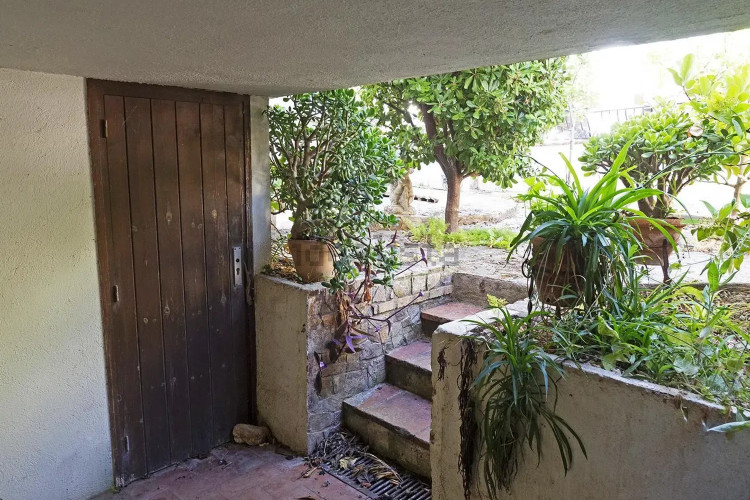 Chalet adosado en avenida de Girona