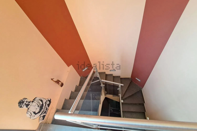 Casa de construcción 2008 con vistas panorámicas, en una zona residencial exclusiva!