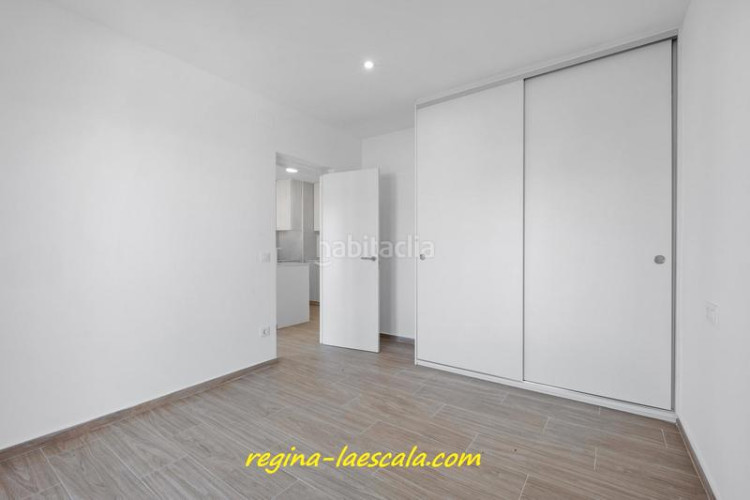Piso un agradable piso, recién reformado, en la primera planta. en Escala (L´)