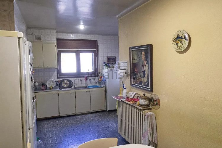 Chalet adosado en avenida de Girona