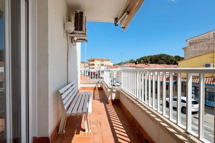 Avinguda de Montgu00F3, 68, Port - La Cota - Puig Sec