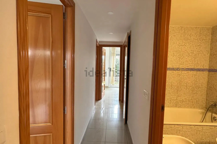 Precioso apartamento de planta baja frente el puerto de l'Escala!