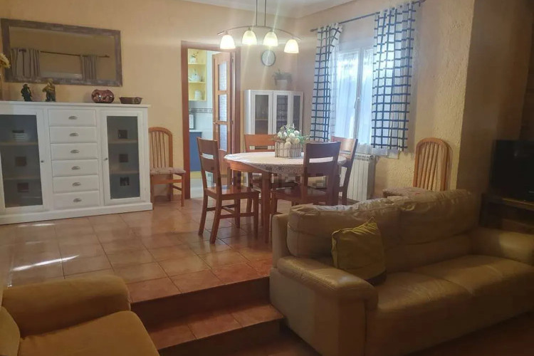 Chalet pareado en Barrio Riells