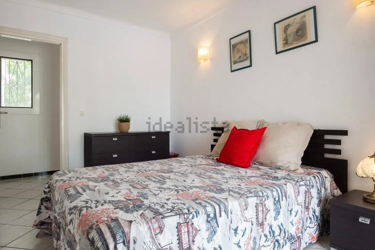 Casa independiente en calle Mallols
