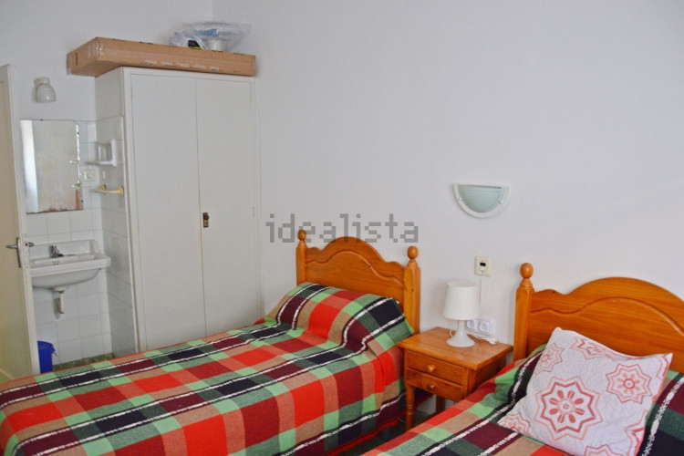 Chalet adosado en calle Canyet