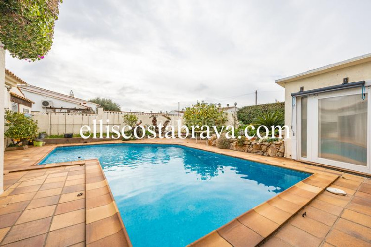 Casa en Riells Escala (L´)