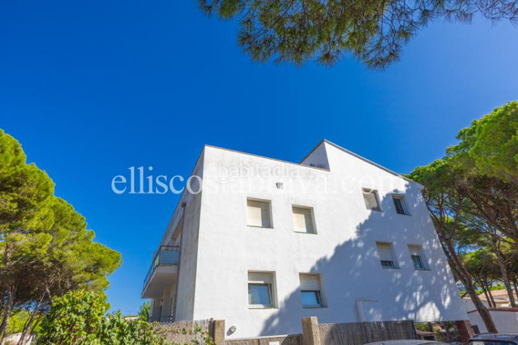 Piso ???en exclusiva - magnífico apartamento en cala Montgó en Escala (L´)