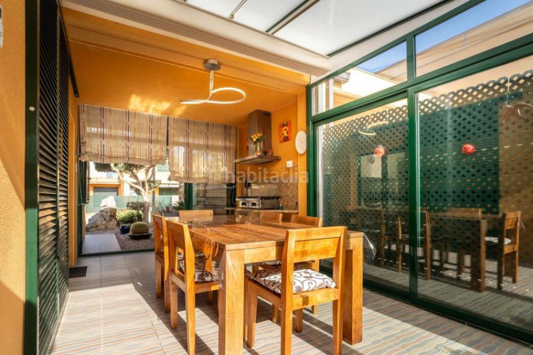 Casa  moderna situada a 250m de la playa en Riells Escala (L´)