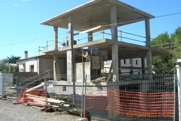 GRAN CASA EN VENTA A l'ESCALA - 500m de la playa de Riells