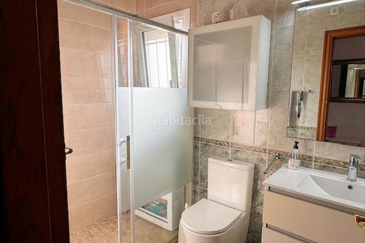 Chalet villa con piscina privada, de primera calidad en Escala (L´)