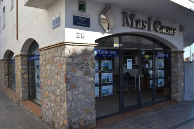 Piso en avenida de Montgó
