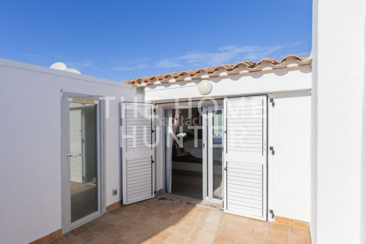 Ático  de 214 m2 con vistas y terraza en venta en escala, l en Escala (L´)