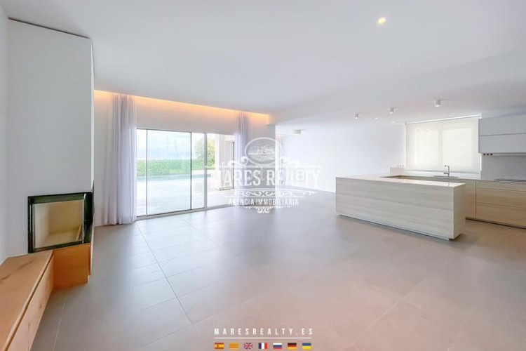 Casa lujosa casa reformada en primera línea de mar en la costa brava en Escala (L´)
