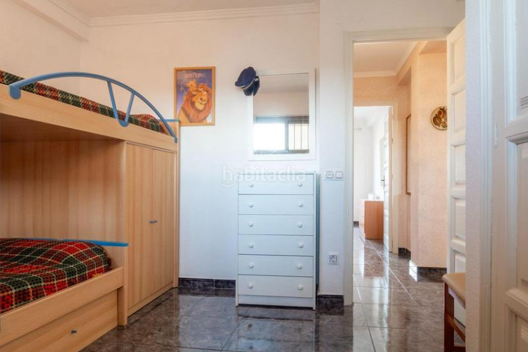 Piso apartamento con terraza vistas al mar y montaña en Escala (L´)