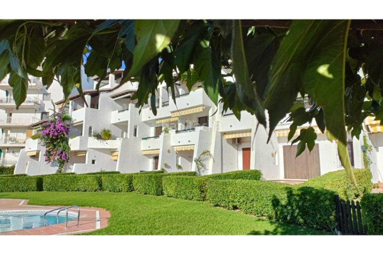 Piso en roger de llúria 5 venta piso en lescala en Escala (L´)