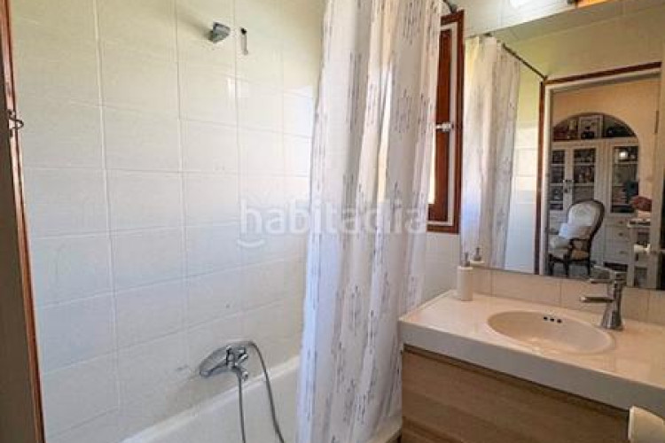 Apartamento  de 49m², terraza, parking, piscina en Escala (L´)