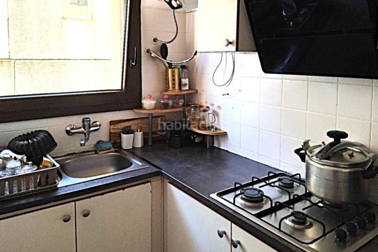 Piso en avinguda de montgó 142 apartamento en segunda línea de mar con vistas en Escala (L´)