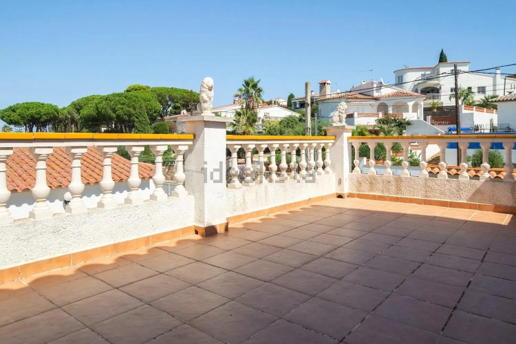 Casa independiente en Barrio Port - Les Planasses