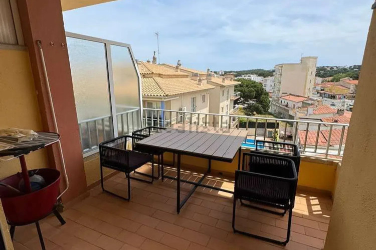 Piso en avenida de Montgó