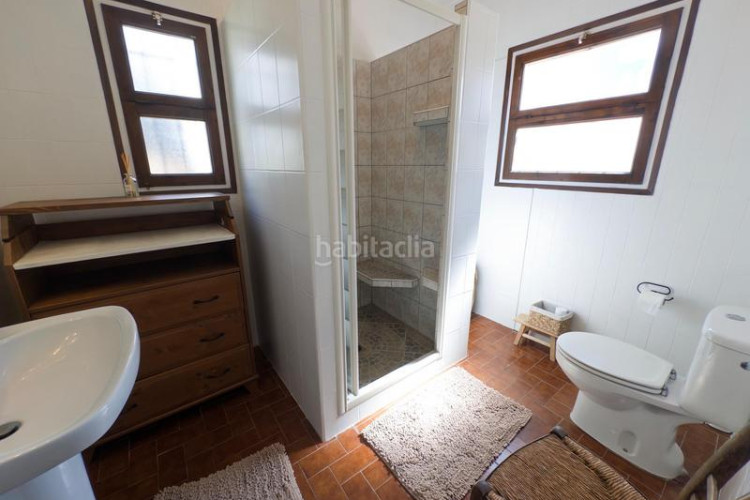 Casa  en cala Montgó con piscina, bonitas vistas y a sólo 180m del mar en Escala (L´)