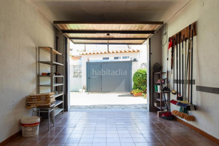 Casa  espaciosa con vistas al mar y piscina privada zona puig sec en Escala (L´)