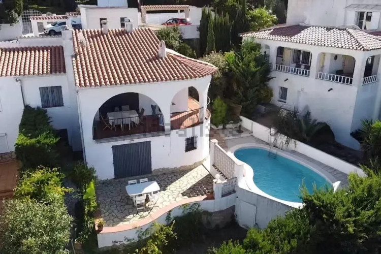 Casa independiente en Barrio Montgó