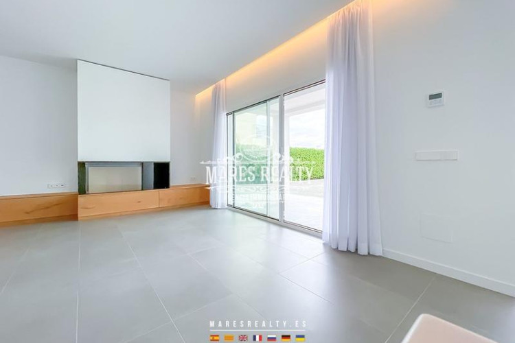 Casa lujosa casa reformada en primera línea de mar en la costa brava en Escala (L´)