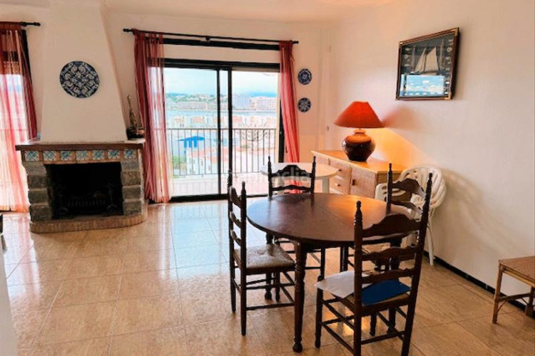 Apartamento en avinguda riells 142 apartamento, 65m2, con vistas al puerto y al mar y con parking en Escala (L´)