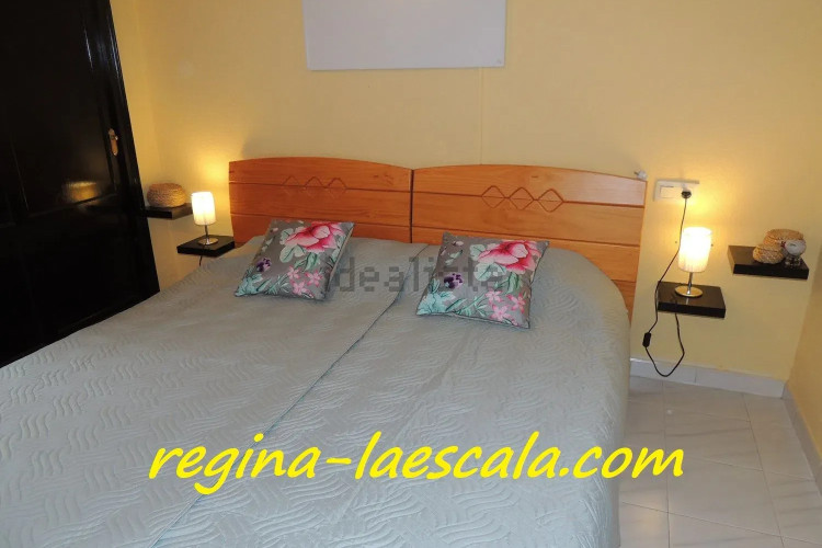 Chalet adosado en calle Onyar
