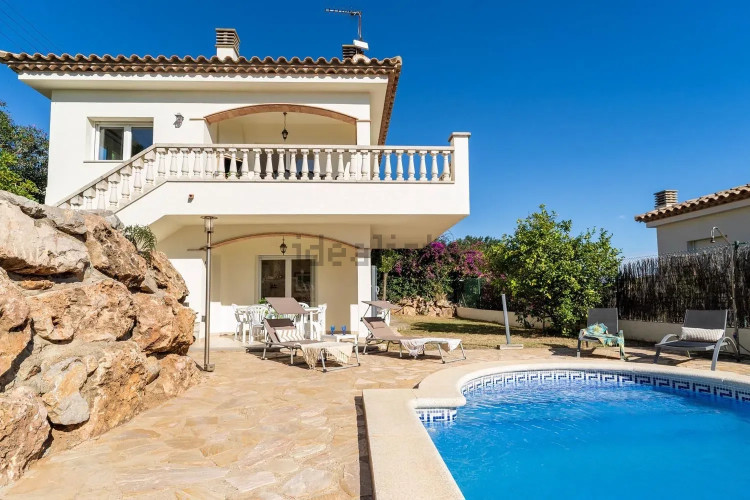 Casa independiente en Barrio Port - Les Planasses