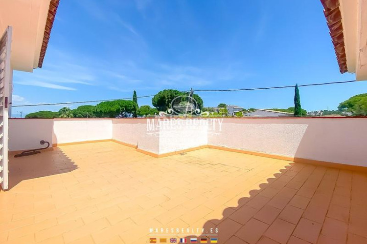Casa preciosa casa a 4 vientos con gran parcela en Escala (L´)