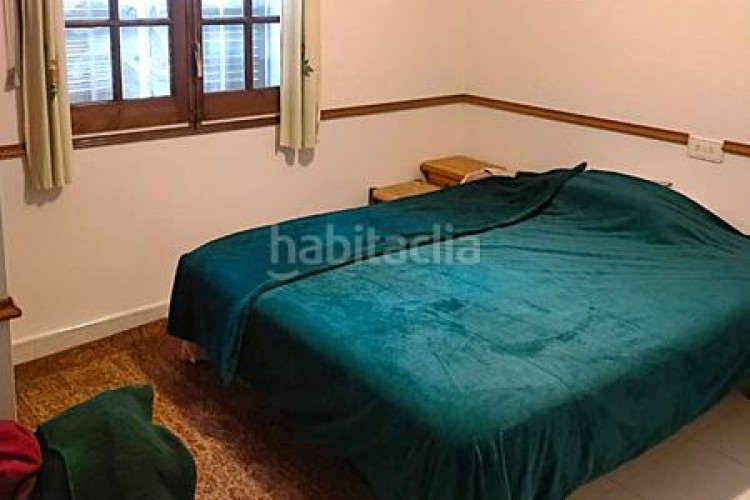 Chalet encantadora casa unifamiliar a 750m de la playa de Riells – calle espigol, l’escala en Escala (L´)