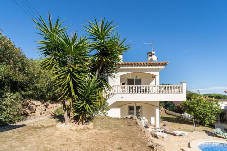 Casa  con vistas al mar en montgó con piscina, sauna y licencia turística en Escala (L´)