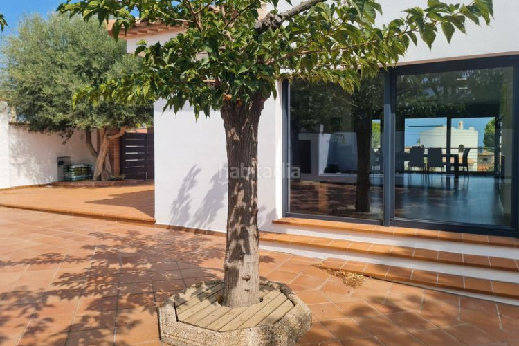 Chalet casa en cala montgo a 5 minutos del puerto en Escala (L´)