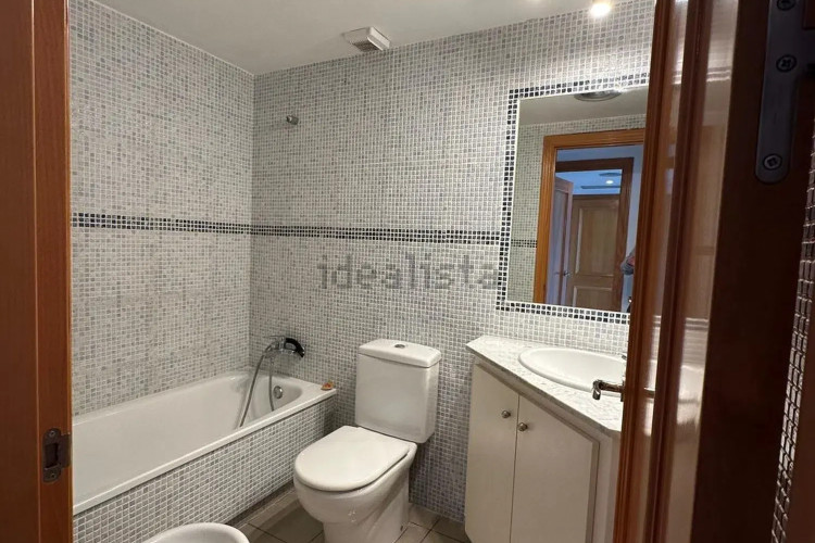 Precioso apartamento de planta baja frente el puerto de l'Escala!