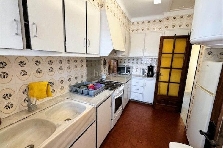 Casa villa de 216m² con 5 dormitorios, 2 baños y piscina privada posible en Escala (L´)