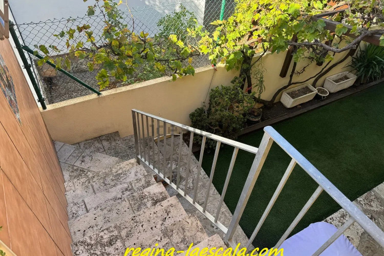 Chalet pareado en calle Cantallops