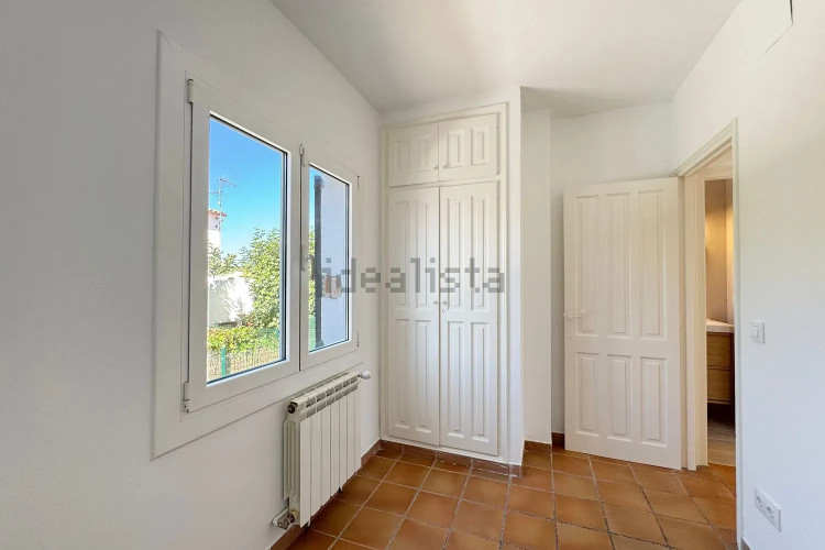 Chalet pareado en calle Era