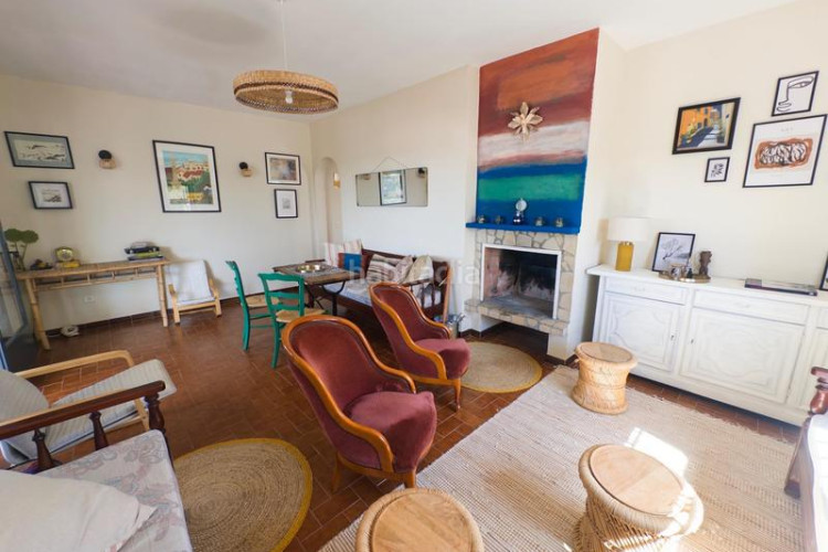 Casa  en cala Montgó con piscina y vistas al mar en Escala (L´)