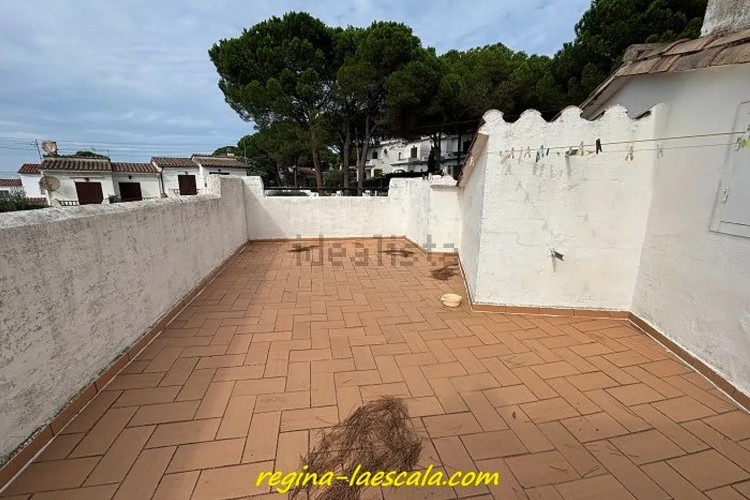 Chalet adosado en calle Onyar