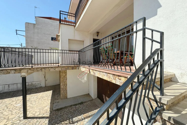 Chalet adosado en calle Tramuntana, 4