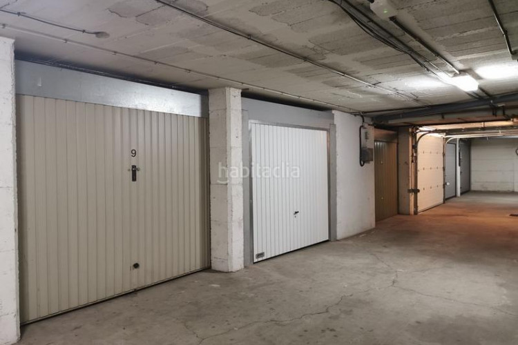 Estudio en carrer folch de cardona 4 estudio con vistas al mar, amplia terraza, piscina comunitaria y garaje privado cerrado en l'escala en Escala (L´)