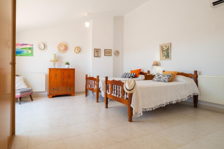 Calle PONENT, Eixample Residencial