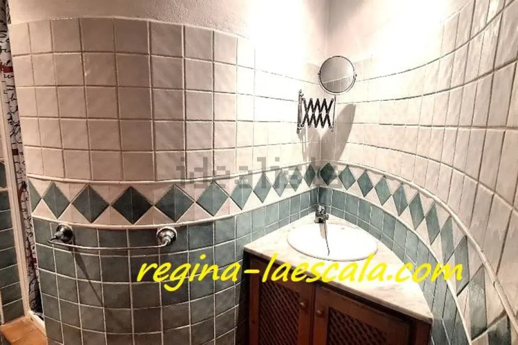 CON LICENCIA TURÍSTICA ! Una espaciosa casa, con mucha luz !