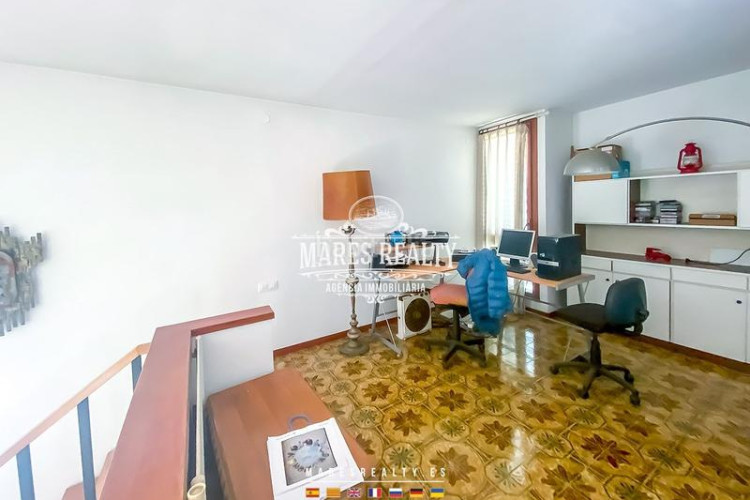 Casa preciosa casa a 4 vientos con gran parcela en Escala (L´)